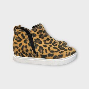 NEW Waterproof Hidden Wedge Suede Sneaker Boots Leopard 7 NWOB Blondo Georgette